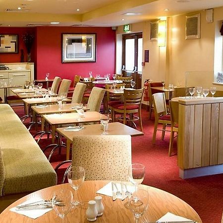 Premier Inn London Heathrow M4/J4 هيثرو المظهر الخارجي الصورة